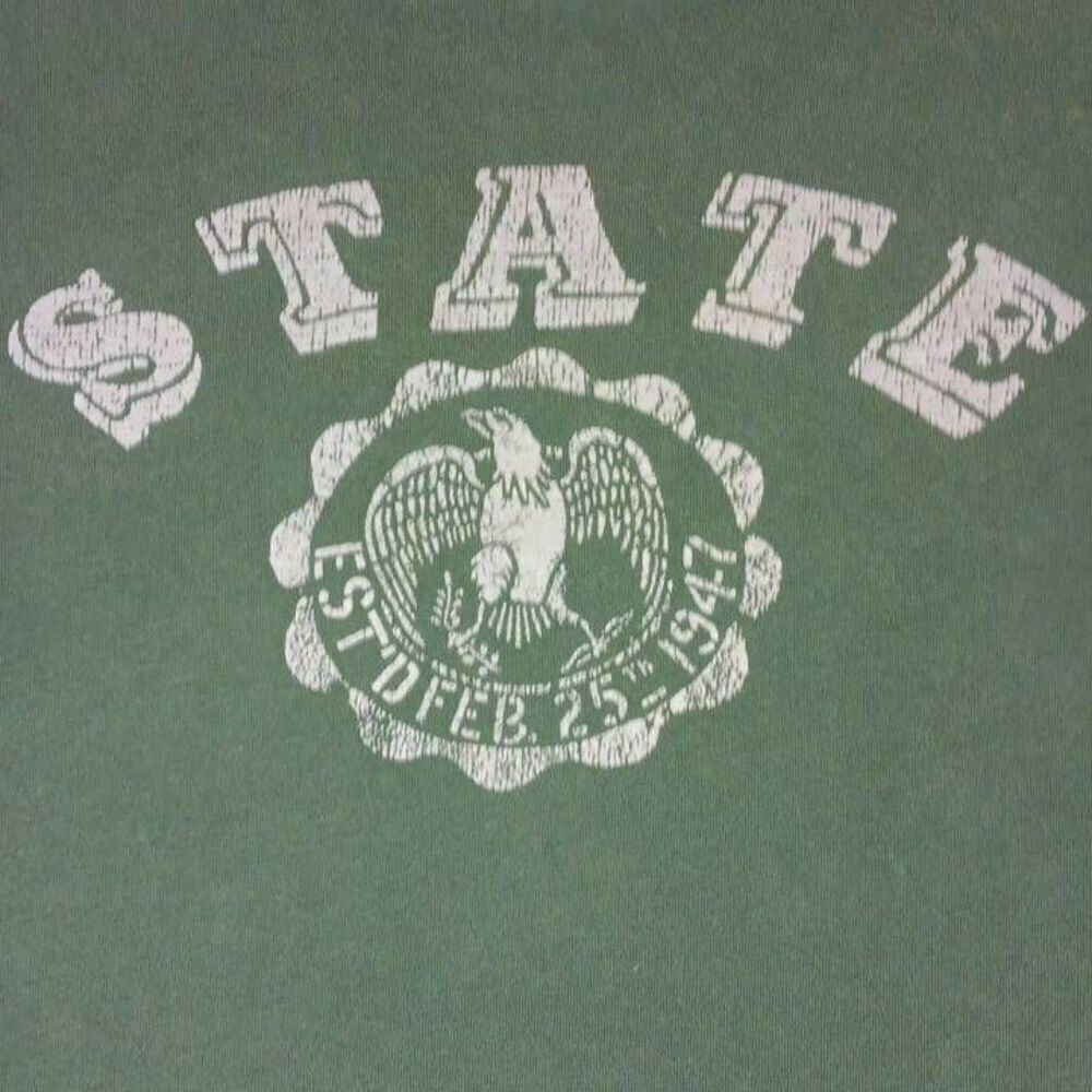 Vintage, JCrew Graphic State Tee, Size Medium  PTP 21" Length 26" Color Green an